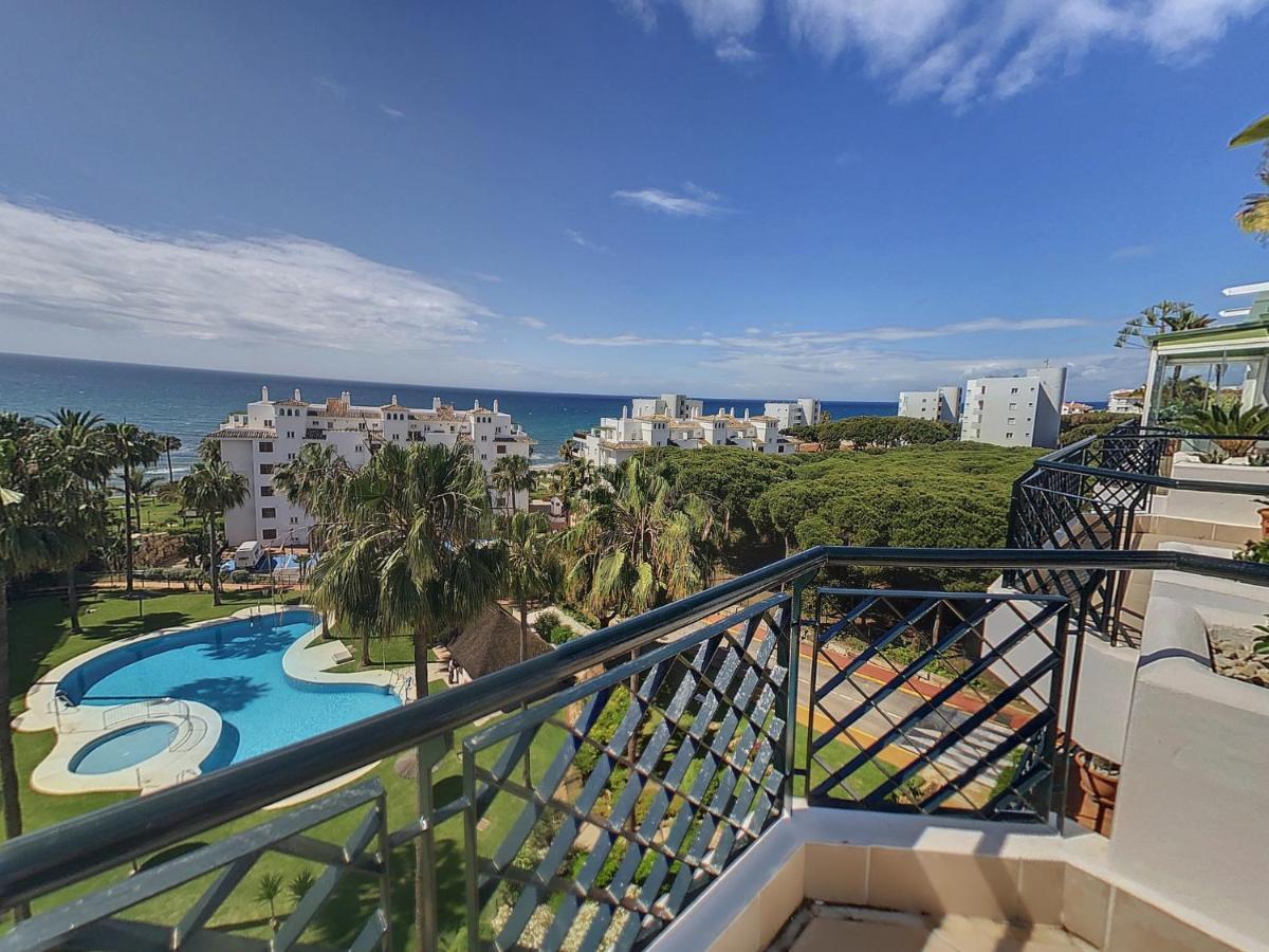 Frontline Beach Penthouse In Mi Capricho Sitio de Calahonda Dış mekan fotoğraf