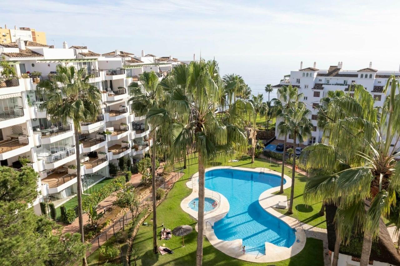 Frontline Beach Penthouse In Mi Capricho Sitio de Calahonda Dış mekan fotoğraf